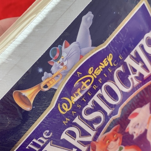 New Walt Disney The Aristocats VHS factory sealed vintage - Picture 5 of 5